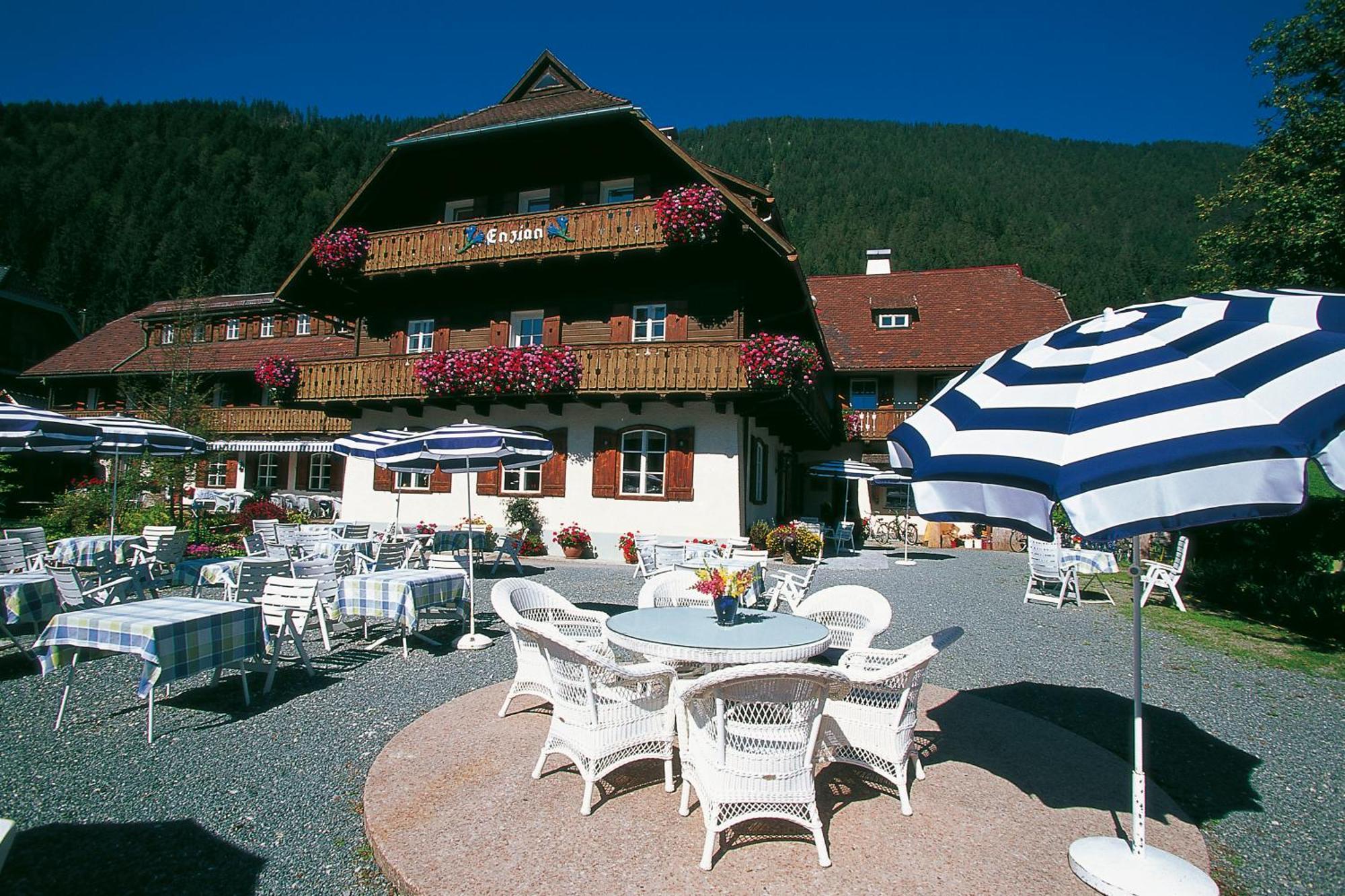 Seehotel Enzian Вайсензее Экстерьер фото